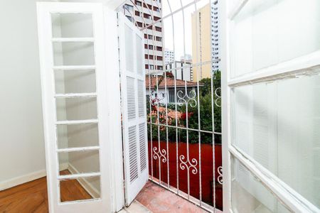 Casa para alugar com 300m², 4 quartos e 1 vagaSuíte