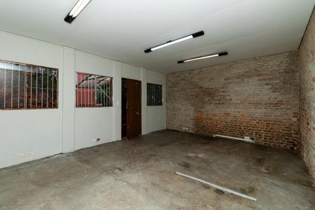 Casa para alugar com 300m², 4 quartos e 1 vagaEdícula