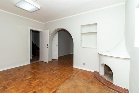 Casa para alugar com 300m², 4 quartos e 1 vagaSala 2 ambientes