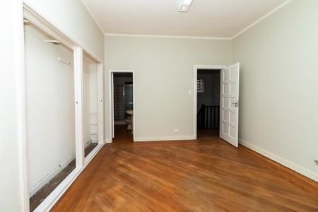 Casa para alugar com 300m², 4 quartos e 1 vagaSuíte