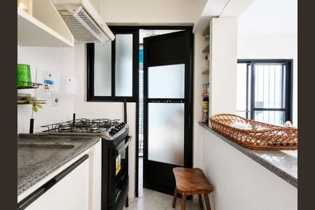 Cozinha de apartamento para alugar com 2 quartos, 50m² em Itacorubi, Florianópolis