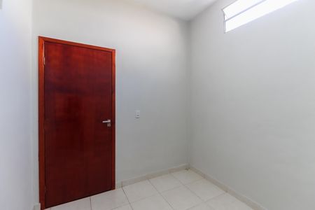 Quarto 2 de casa para alugar com 2 quartos, 126m² em Itaquera, São Paulo
