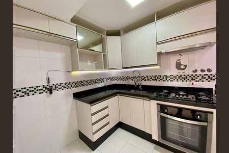 Apartamento para alugar com 60m², 2 quartos e 1 vaga Apartamento para alugar com 60m², 2 quartos e 1 vagaCozinha