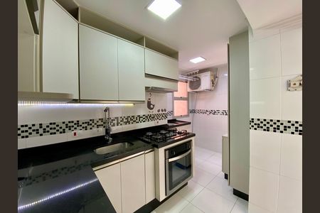 Apartamento para alugar com 60m², 2 quartos e 1 vaga Apartamento para alugar com 60m², 2 quartos e 1 vagaCozinha