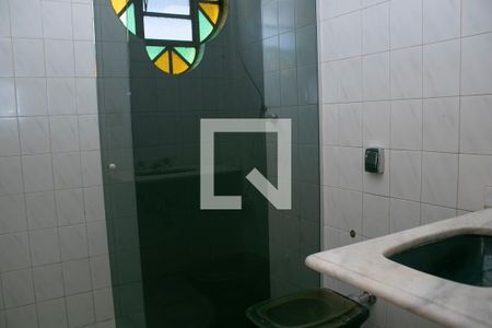 Casa para alugar com 4 quartos, 400m² em Cachoeirinha, Belo Horizonte