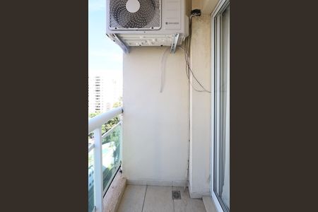 Apartamento para alugar com 52m², 2 quartos e 2 vagas Apartamento para alugar com 52m², 2 quartos e 2 vagasVaranda