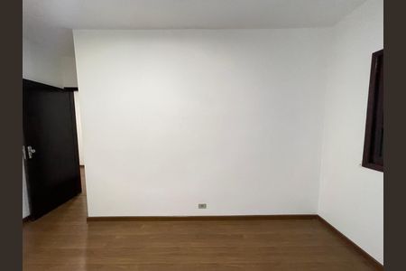 Casa para alugar com 120m², 5 quartos e 2 vagasQuarto 2