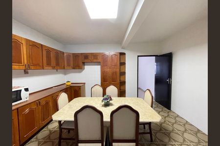 Casa para alugar com 120m², 5 quartos e 2 vagasCozinha