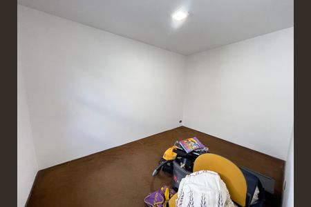 Casa para alugar com 120m², 5 quartos e 2 vagasEdícula - Quarto 