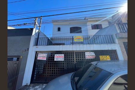 Casa para alugar com 120m², 5 quartos e 2 vagasFachada