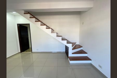 Casa para alugar com 120m², 5 quartos e 2 vagasSala
