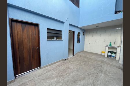 Casa para alugar com 120m², 5 quartos e 2 vagasQuintal