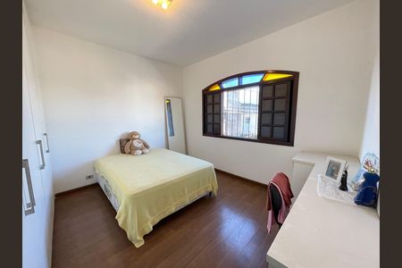 Casa para alugar com 120m², 5 quartos e 2 vagasQuarto 1