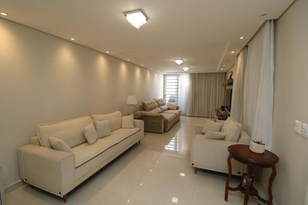 Sala de casa para alugar com 3 quartos, 350m² em Vila Prudente, São Paulo