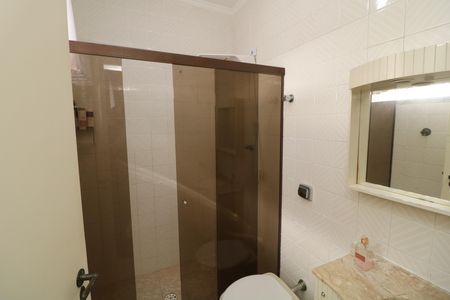 Casa para alugar com 350m², 3 quartos e 2 vagasBanheiro da Suíte