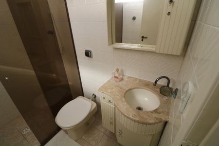 Casa para alugar com 350m², 3 quartos e 2 vagasBanheiro da Suíte