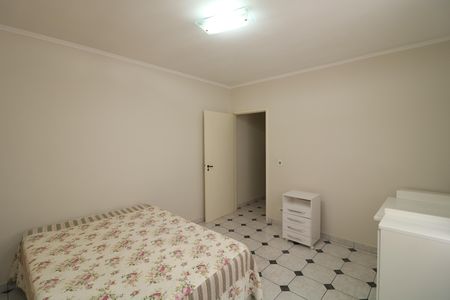 Casa para alugar com 350m², 3 quartos e 2 vagasSuíte 