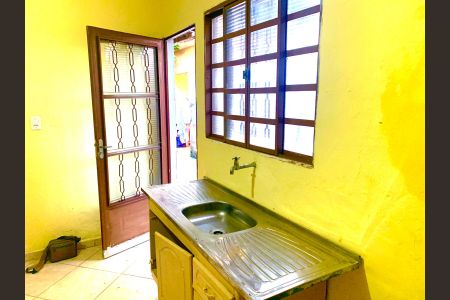 Casa para alugar com 45m², 1 quarto e sem vaga Casa para alugar com 45m², 1 quarto e sem vagaStudio