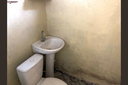 Casa para alugar com 45m², 1 quarto e sem vaga