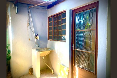 Casa para alugar com 45m², 1 quarto e sem vaga
