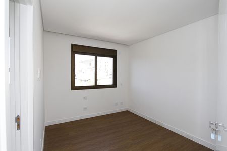 Apartamento à venda com 363m², 4 quartos e 4 vagasQuarto 2 - Suíte