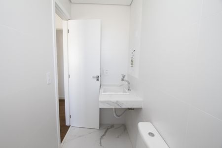 Apartamento à venda com 363m², 4 quartos e 4 vagasBanheiro da Suíte 2