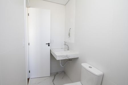 Apartamento à venda com 363m², 4 quartos e 4 vagasBanheiro da Suíte 2