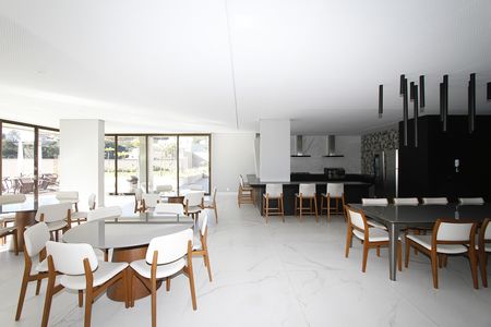 Apartamento à venda com 363m², 4 quartos e 4 vagasÁrea comum - Salão de festas