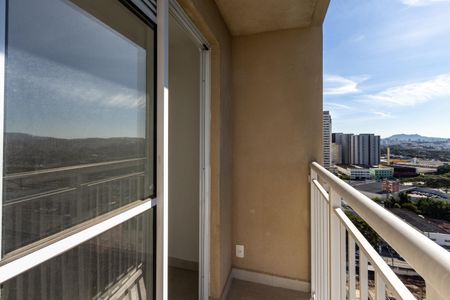 Apartamento à venda com 27m², 1 quarto e sem vaga Apartamento à venda com 27m², 1 quarto e sem vagaVaranda