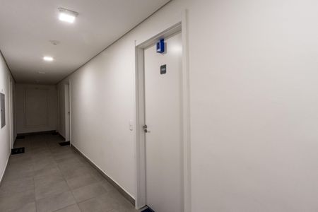 Apartamento à venda com 27m², 1 quarto e sem vaga Apartamento à venda com 27m², 1 quarto e sem vagaLockbox