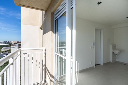 Apartamento à venda com 27m², 1 quarto e sem vaga Apartamento à venda com 27m², 1 quarto e sem vagaVaranda