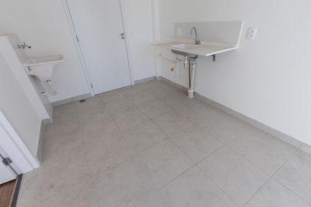 Apartamento à venda com 27m², 1 quarto e sem vaga Apartamento à venda com 27m², 1 quarto e sem vagaCozinha e Área de Serviço