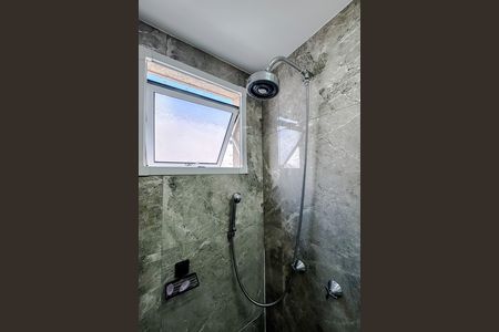 Apartamento à venda com 44m², 2 quartos e 1 vaga Apartamento à venda com 44m², 2 quartos e 1 vagaBanheiro