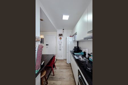 Apartamento à venda com 44m², 2 quartos e 1 vaga Apartamento à venda com 44m², 2 quartos e 1 vagaCozinha e Área de Serviço