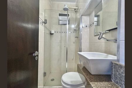 Apartamento à venda com 54m², 2 quartos e sem vaga Apartamento à venda com 54m², 2 quartos e sem vagaBanheiro