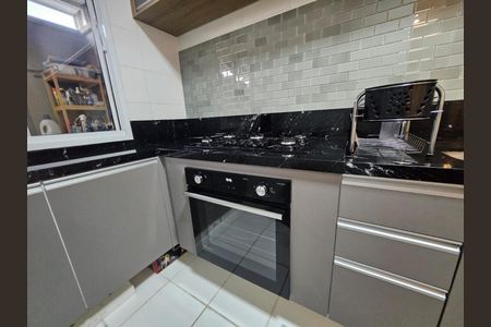 Cozinha de apartamento à venda com 2 quartos, 48m² em Jardim Novo Horizonte, Valinhos