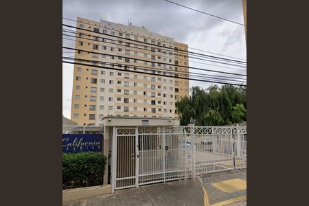 Apartamento para alugar com 47m², 2 quartos e 1 vaga Apartamento para alugar com 47m², 2 quartos e 1 vagaFachada