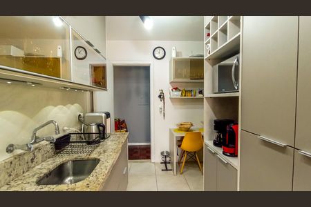 Apartamento à venda com 154m², 2 quartos e 1 vagaCozinha 