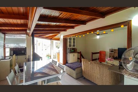 Apartamento à venda com 154m², 2 quartos e 1 vagaSalão gourmet 
