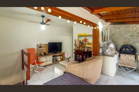 Apartamento à venda com 154m², 2 quartos e 1 vagaSalão gourmet 