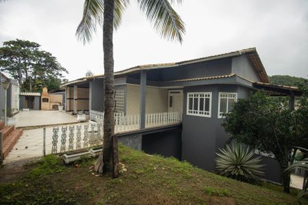 Casa para alugar com 1000m², 6 quartos e 4 vagas Casa para alugar com 1000m², 6 quartos e 4 vagasÁrea externa