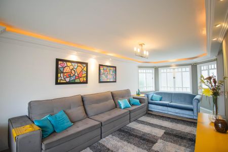 Casa para alugar com 1000m², 6 quartos e 4 vagas Casa para alugar com 1000m², 6 quartos e 4 vagasSala