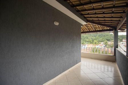 Casa para alugar com 1000m², 6 quartos e 4 vagas Casa para alugar com 1000m², 6 quartos e 4 vagasVaranda da Sala