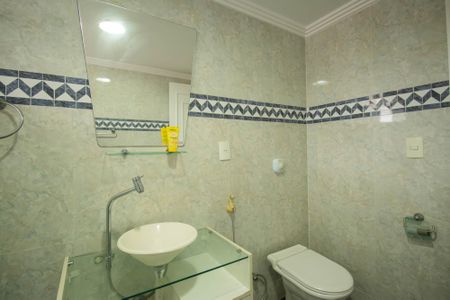 Casa para alugar com 1000m², 6 quartos e 4 vagas Casa para alugar com 1000m², 6 quartos e 4 vagasBanheiro