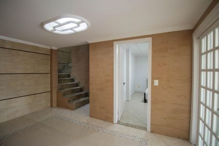 Casa para alugar com 1000m², 6 quartos e 4 vagas Casa para alugar com 1000m², 6 quartos e 4 vagasQuarto 2