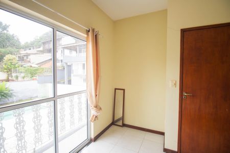 Casa para alugar com 1000m², 6 quartos e 4 vagas Casa para alugar com 1000m², 6 quartos e 4 vagasQuarto 3