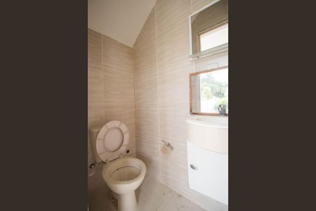 Casa para alugar com 1000m², 6 quartos e 4 vagas Casa para alugar com 1000m², 6 quartos e 4 vagasBanheiro 4