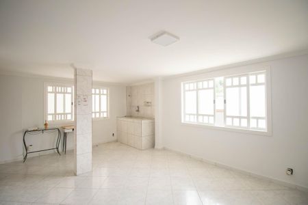 Casa para alugar com 1000m², 6 quartos e 4 vagas Casa para alugar com 1000m², 6 quartos e 4 vagasQuarto de Serviço