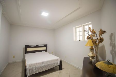 Casa para alugar com 1000m², 6 quartos e 4 vagas Casa para alugar com 1000m², 6 quartos e 4 vagasQuarto 2