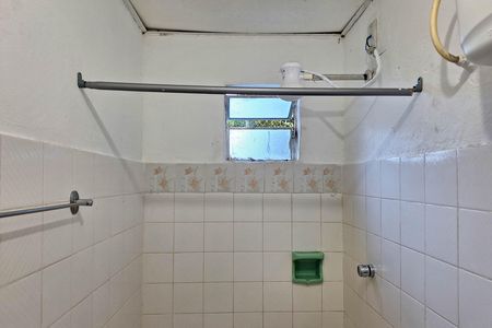 Casa para alugar com 40m², 1 quarto e 1 vaga Casa para alugar com 40m², 1 quarto e 1 vagaBanheiro